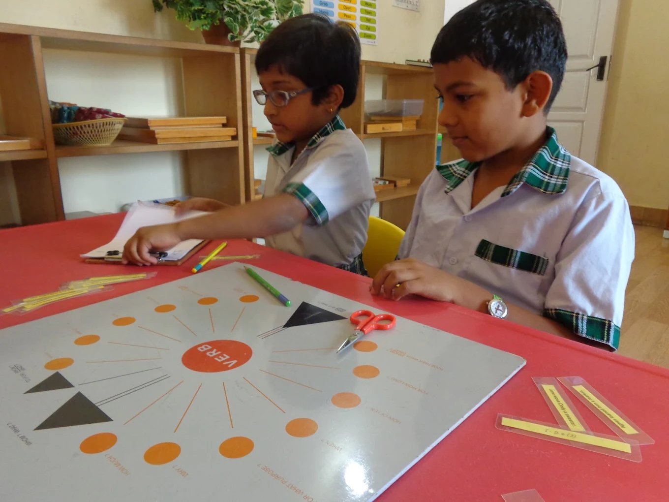 Vidyaramba Montessori Bangalore: children working with Montessori learning materials in class